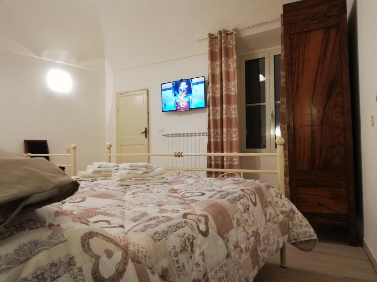 מונטאלטו די קסטרו B&B Camere Montalto Centro מראה חיצוני תמונה